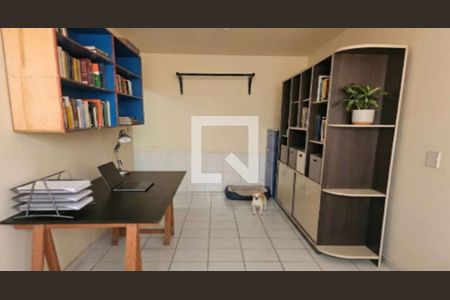 Quarto de casa para alugar com 4 quartos, 260m² em Padre Miguel, Rio de Janeiro