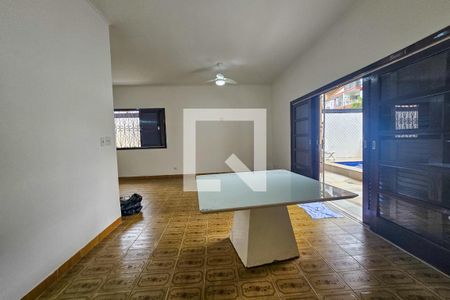 Sala de casa para alugar com 3 quartos, 130m² em Loteamento Joao Batista Juliao, Guarujá