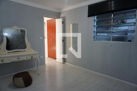 Quarto 1 de casa para alugar com 2 quartos, 50m² em Jardim Santo Eduardo, Embu das Artes
