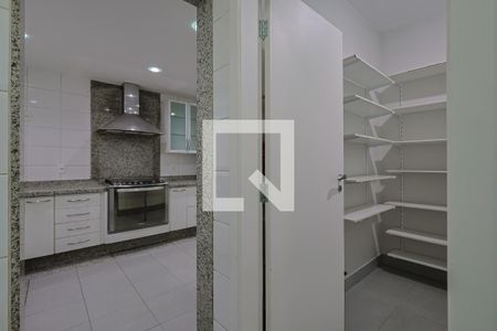 Apartamento à venda com 4 quartos, 259m² em Nova Floresta, Belo Horizonte