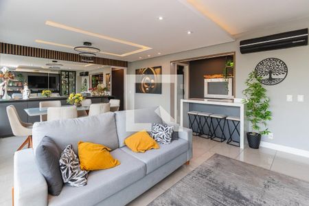 Sala de apartamento para alugar com 3 quartos, 135m² em Passo d’Areia, Porto Alegre