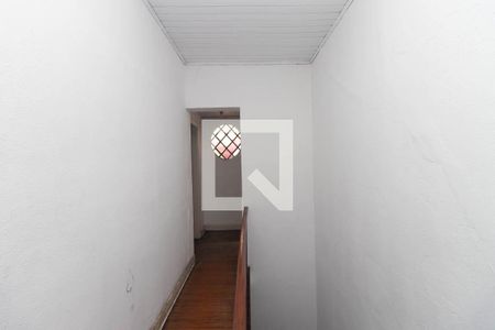 Hall da escada de casa à venda com 2 quartos, 150m² em Vila Maria, São Paulo