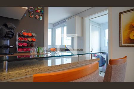 Cozinha  de casa à venda com 3 quartos, 234m² em Vila Ipiranga, Porto Alegre