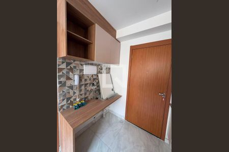 Sala/cozinha de apartamento para alugar com 1 quarto, 27m² em Jardim Oriental, São Paulo