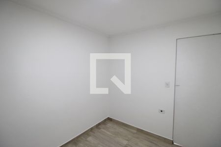 Quarto 1 de apartamento para alugar com 2 quartos, 55m² em Conjunto Residencial José Bonifácio, São Paulo