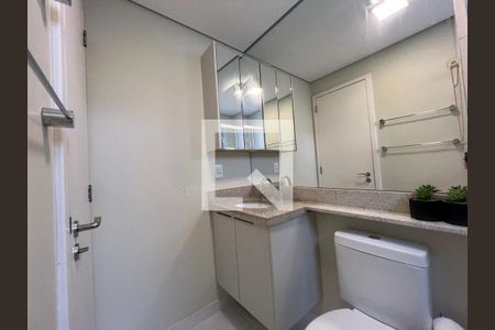 Banheiro de apartamento à venda com 2 quartos, 67m² em Taquaral, Campinas
