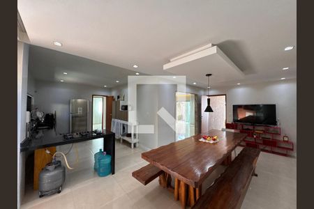 Sala de apartamento à venda com 4 quartos, 270m² em Ilha de Guaratiba, Rio de Janeiro