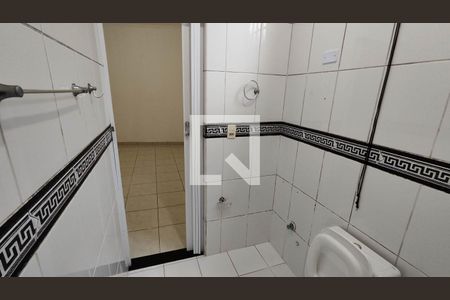 Banheiro da Suíte de casa para alugar com 2 quartos, 110m² em Vila Sao Paulo, Ferraz de Vasconcelos