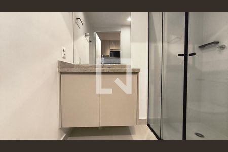Banheiro de kitnet/studio para alugar com 1 quarto, 22m² em Ipiranga, São Paulo