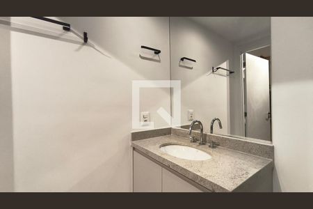 Banheiro de kitnet/studio para alugar com 1 quarto, 22m² em Ipiranga, São Paulo