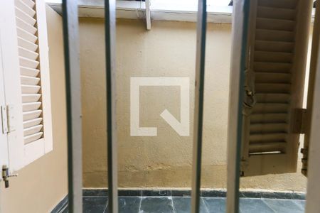 quarto 1 vista de casa para alugar com 3 quartos, 111m² em Jardim Tres Irmaos, Taboão da Serra
