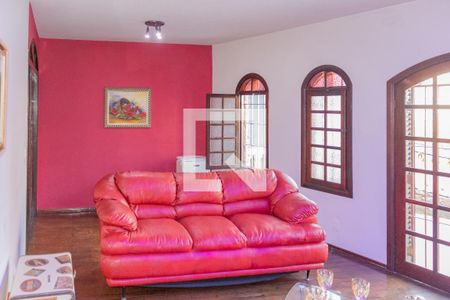 Sala 2 de casa para alugar com 4 quartos, 500m² em Vila Olinda, São Paulo