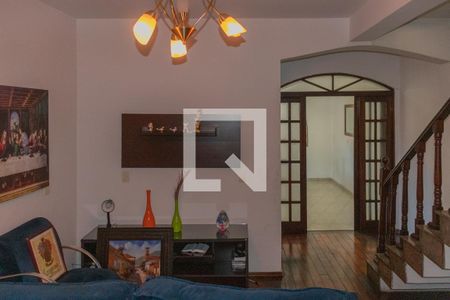 Sala 1 de casa para alugar com 4 quartos, 500m² em Vila Olinda, São Paulo