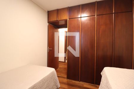 Quarto 1 de apartamento para alugar com 3 quartos, 100m² em Martins, Uberlândia