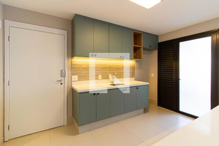 Cozinha de apartamento à venda com 3 quartos, 140m² em Pompeia, São Paulo