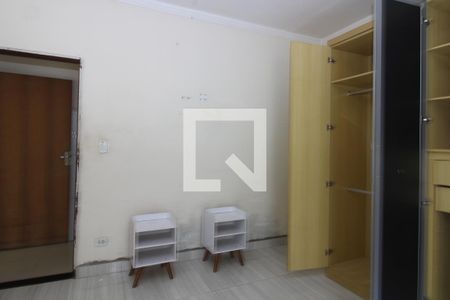 Quarto 1 de casa para alugar com 3 quartos, 130m² em Vila Santana, São Paulo