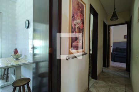 Corredor  de casa de condomínio à venda com 3 quartos, 213m² em Taquara, Rio de Janeiro