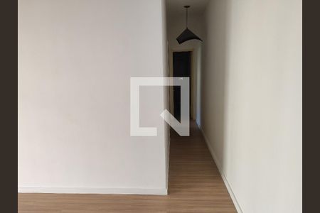 Corredor de apartamento para alugar com 3 quartos, 67m² em Rocha, Rio de Janeiro