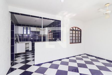 Sala de casa para alugar com 2 quartos, 60m² em Parque Guarani, São Paulo