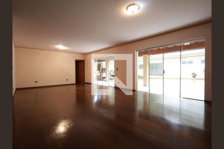 Sala de casa para alugar com 4 quartos, 361m² em Jardim Guedala, São Paulo
