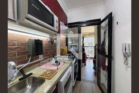 Cozinha de apartamento à venda com 2 quartos, 61m² em Continental, Osasco