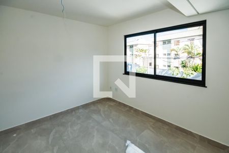 Casa à venda com 3 quartos, 100m² em Santa Branca, Belo Horizonte