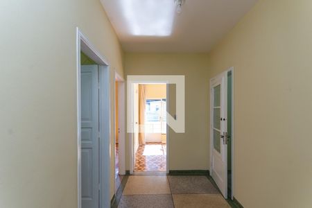 Corredor de casa à venda com 6 quartos, 263m² em Vila Anglo Brasileira, São Paulo