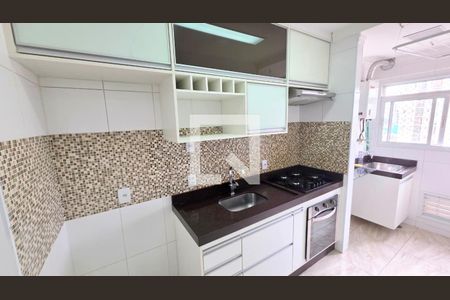 Apartamento para alugar com 2 quartos, 57m² em Umuarama, Osasco