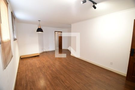 Apartamento para alugar com 2 quartos, 77m² em Vila Itapura, Campinas