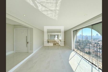 Sala de apartamento à venda com 3 quartos, 207m² em Santo Amaro, São Paulo