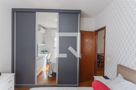 Armário do Quarto 1 de apartamento à venda com 2 quartos, 60m² em Sion, Belo Horizonte