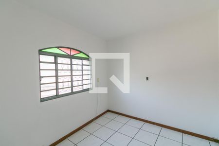 Casa para alugar com 3 quartos, 150m² em Glória, Belo Horizonte