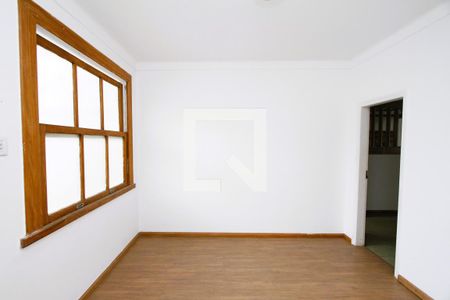 Sala de casa para alugar com 4 quartos, 110m² em Calafate, Belo Horizonte