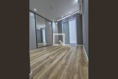 Quarto de casa à venda com 3 quartos, 110m² em Vila Pedra Branca, São Paulo