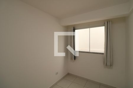 Quarto 2 de casa para alugar com 2 quartos, 60m² em Vila Bela, São Paulo