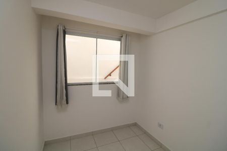 Quarto 2 de casa para alugar com 2 quartos, 60m² em Vila Bela, São Paulo