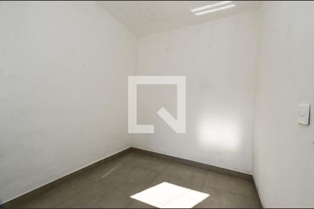 Quarto 2 de kitnet/studio para alugar com 2 quartos, 38m² em Santa Efigênia, Belo Horizonte