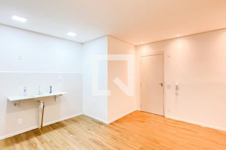 Sala /cozinha de apartamento à venda com 2 quartos, 42m² em Cidade Antônio Estêvão de Carvalho, São Paulo