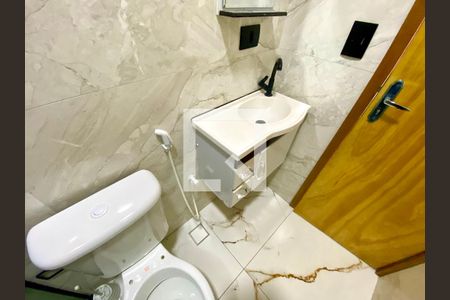 Banheiro da Suíte 1 de apartamento para alugar com 2 quartos, 58m² em Jardim do Papai, Guarulhos