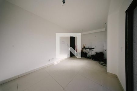 Sala/Cozinha e Área de Serviço de apartamento para alugar com 2 quartos, 47m² em Vila Nhocuné, São Paulo