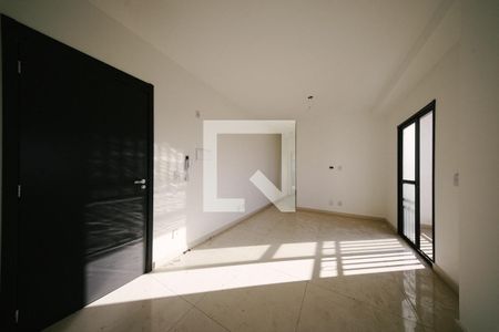 Sala/Cozinha e Área de Serviço de apartamento para alugar com 2 quartos, 47m² em Vila Nhocuné, São Paulo