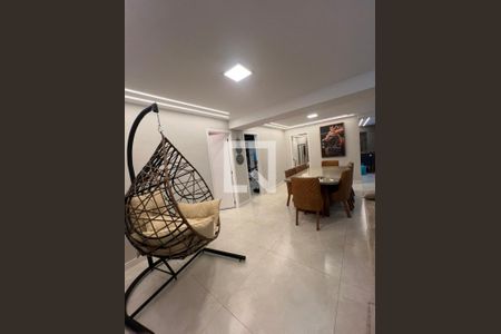 Sala de casa para alugar com 3 quartos, 200m² em Inhoaíba, Rio de Janeiro