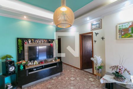 Casa para alugar com 3 quartos, 360m² em Floramar, Belo Horizonte