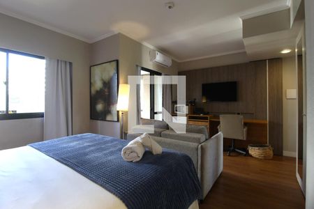 Sala/Quarto de kitnet/studio para alugar com 1 quarto, 36m² em Jardim Europa, São Paulo
