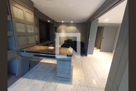Sala de tv de apartamento para alugar com 2 quartos, 160m² em Barra da Tijuca, Rio de Janeiro