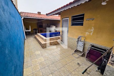 Quintal de casa para alugar com 3 quartos, 151m² em Maracanã, Praia Grande