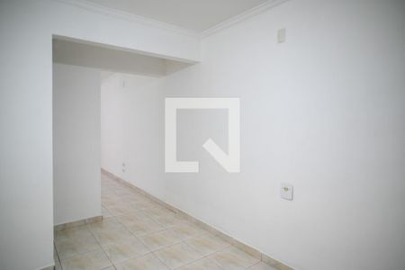 Sala de casa para alugar com 2 quartos, 90m² em Parque Fongaro, São Paulo