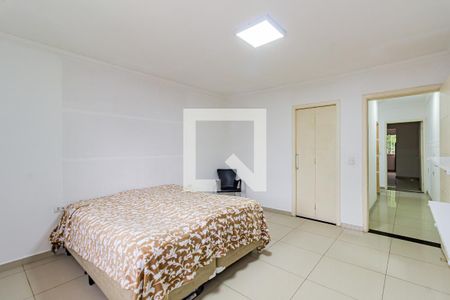Suíte 1 de casa para alugar com 2 quartos, 180m² em Campo Belo, São Paulo