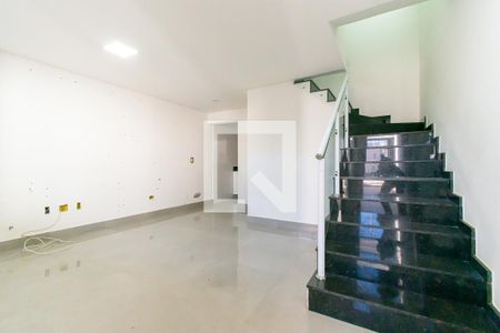 Sala de casa à venda com 3 quartos, 71m² em Parque Residencial Oratorio, São Paulo