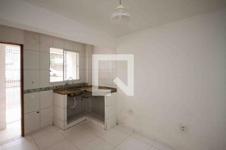 Casa para alugar com 1 quarto, 40m² em Parque Santa Madalena, São Paulo